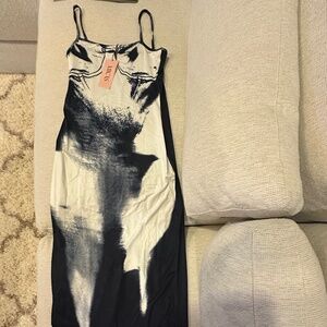 Micas bodycon black and white dress